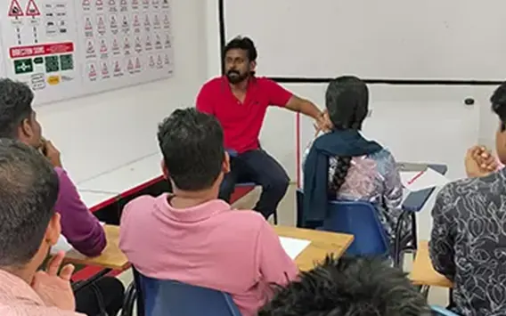 Theory Sessions: The Smart Way to Start Your Drive